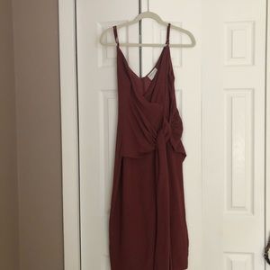 Modern Citizen Videka Knotted Midi Dress in Wine